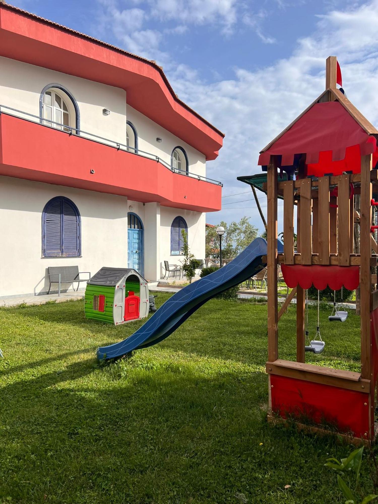 Villa Somma Apartments Pimonte Exterior foto